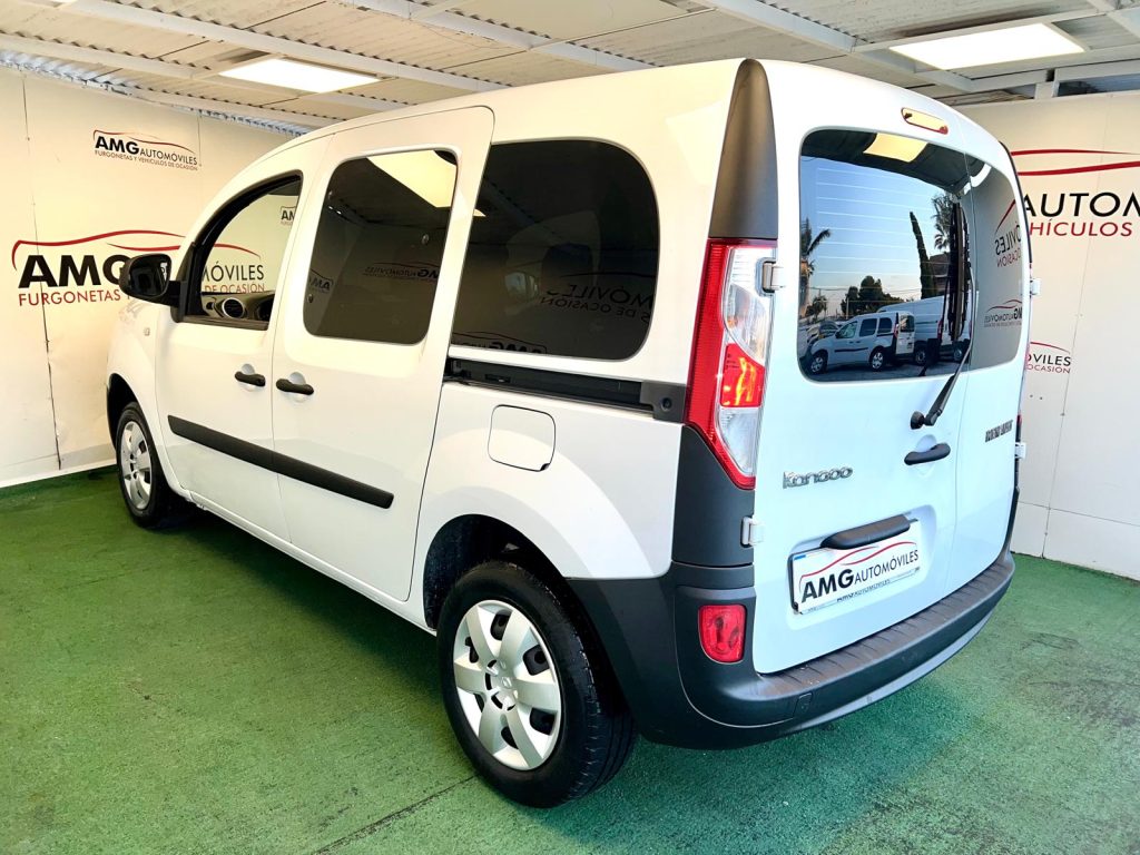 "RENAULT-KANGOO COMBI 5 PLAZAS 1.5 DCI 90CV"
