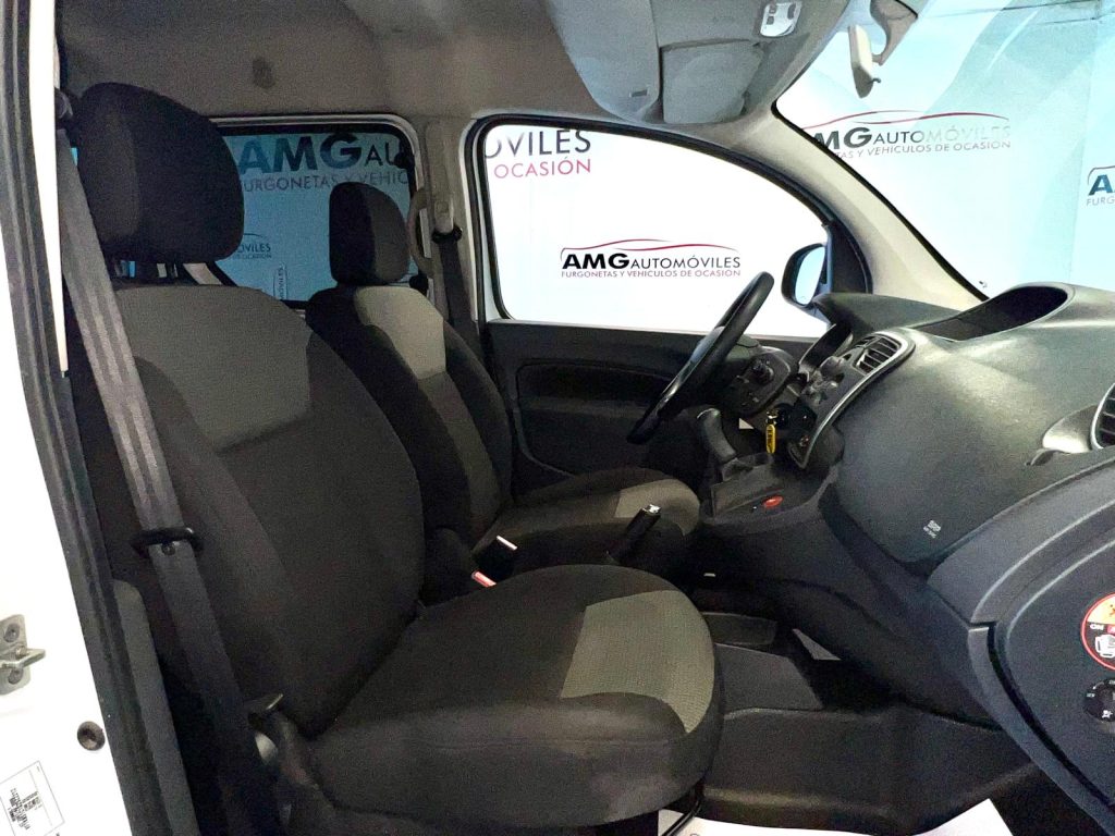"RENAULT-KANGOO COMBI 5 PLAZAS 1.5 DCI 90CV"