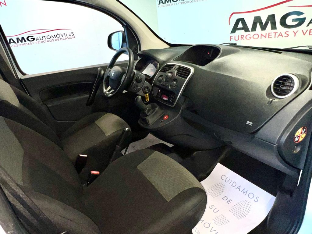 "RENAULT-KANGOO COMBI 5 PLAZAS 1.5 DCI 90CV"