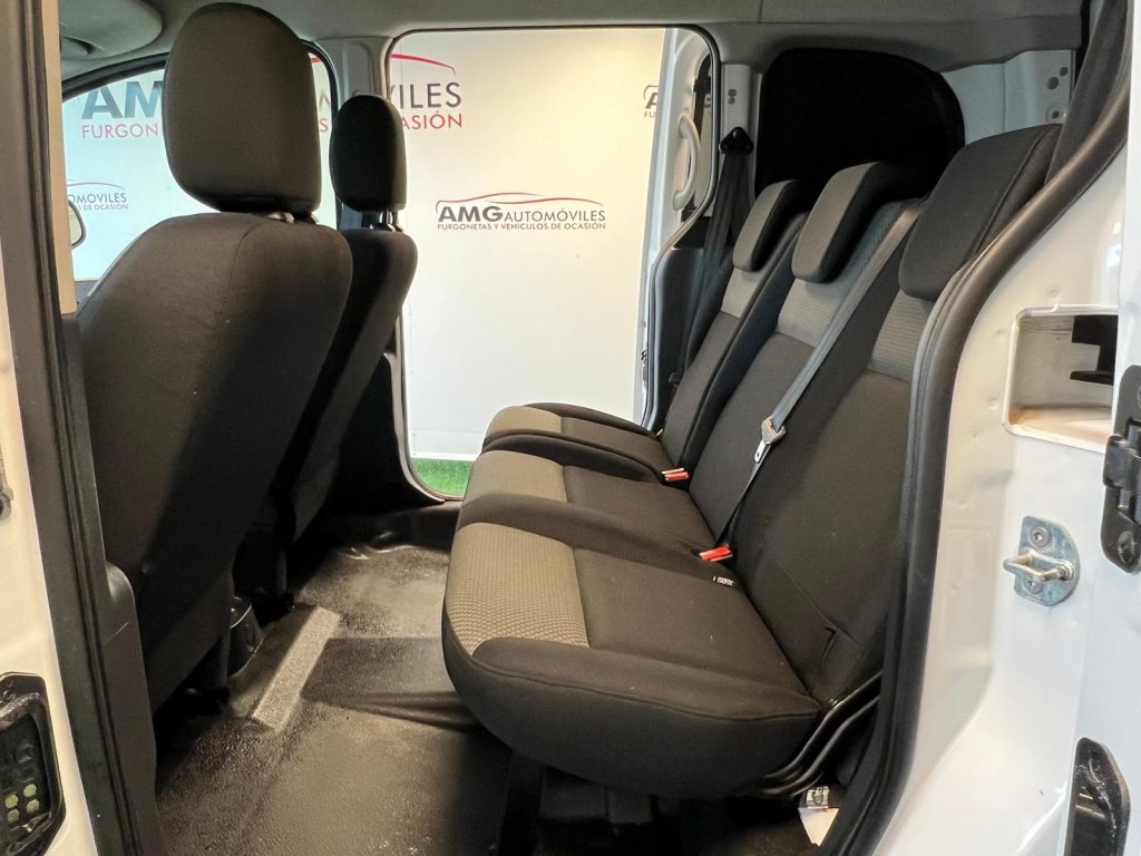 "RENAULT-KANGOO COMBI 5 PLAZAS 1.5 DCI 90CV"